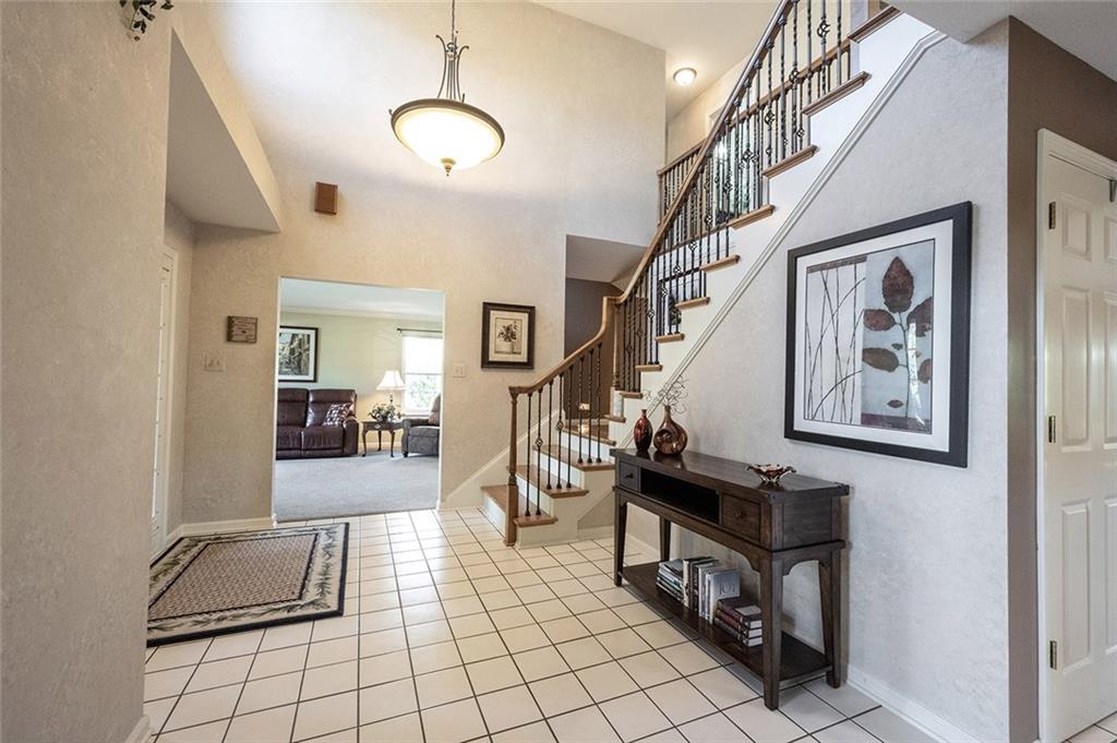 13253 Knoll Ridge Fishers, IN 46038 - Photo 6 of 60 Gallery Image 6