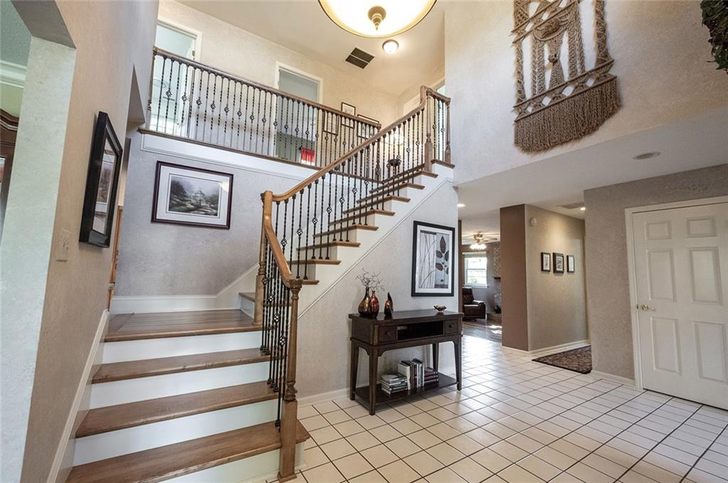 13253 Knoll Ridge Fishers, IN 46038 - Photo 7 of 60 Gallery Image 7