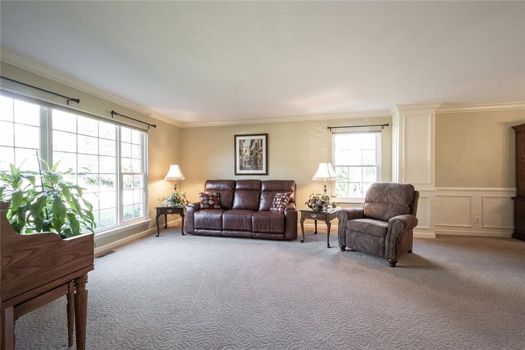 13253 Knoll Ridge Fishers, IN 46038 - Photo 9 of 60 Gallery Image 9