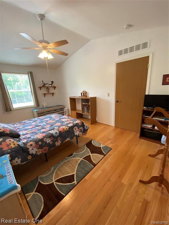 110 Pine Tree Ridge, Unit 4 Waterford, MI 48327 - Photo 21 of 39