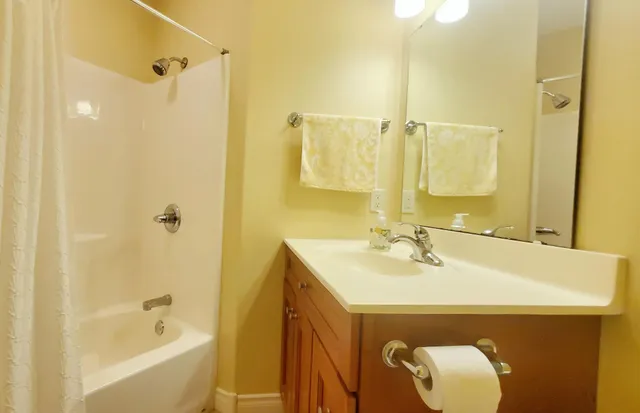 $320,000 | 2517 7th Avenue Southeast, Willmar, MN 56201