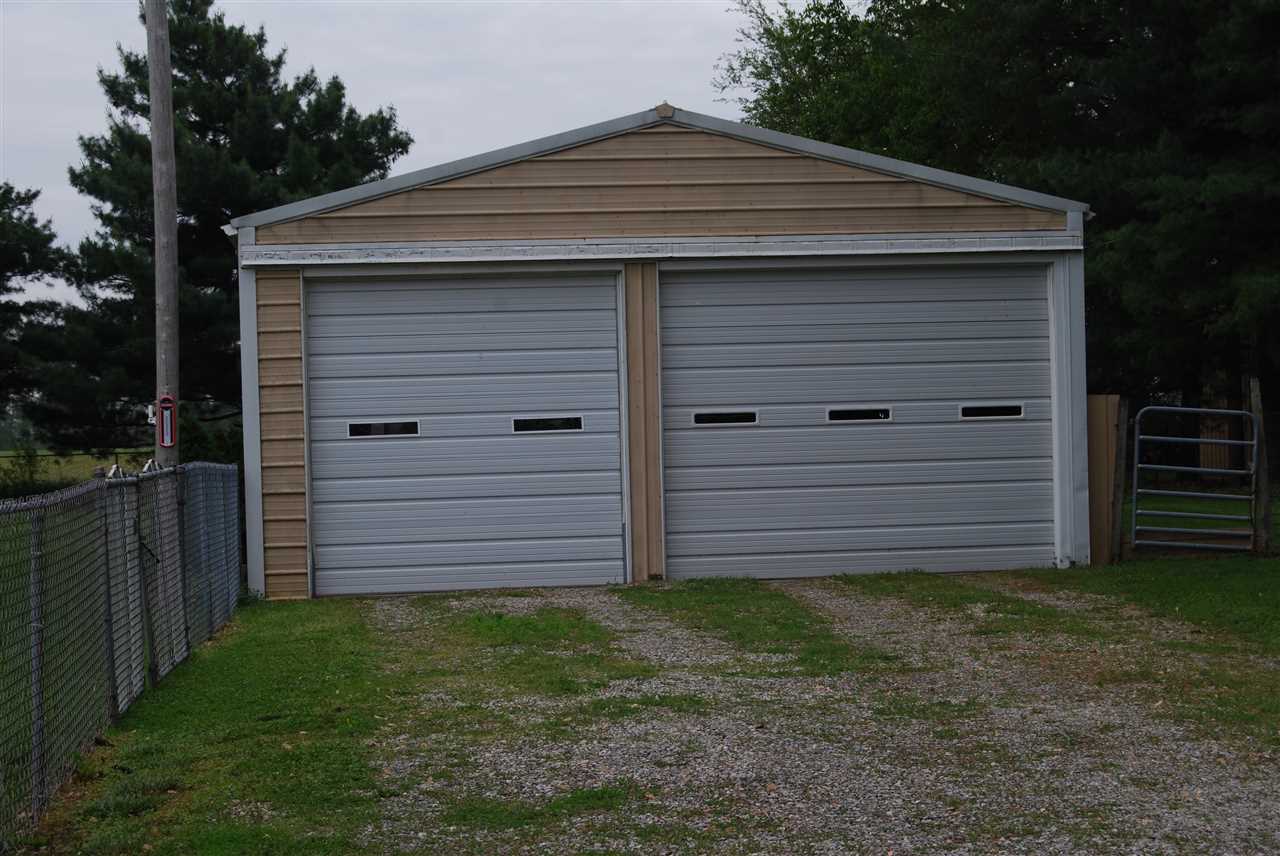3127 East 300 North Rochester, IN 46975 - Photo 4 of 21