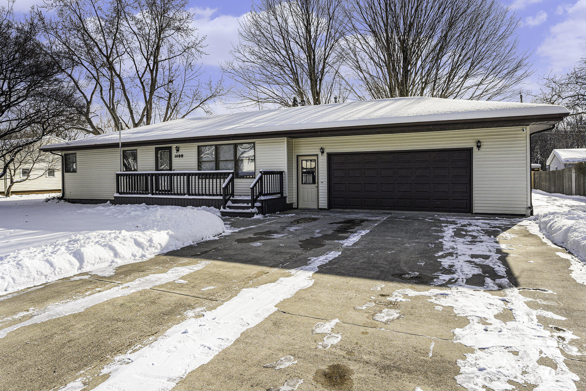 1400 Trebor Road St. Joseph, MI 49085 - Photo 2 of 28 Front View