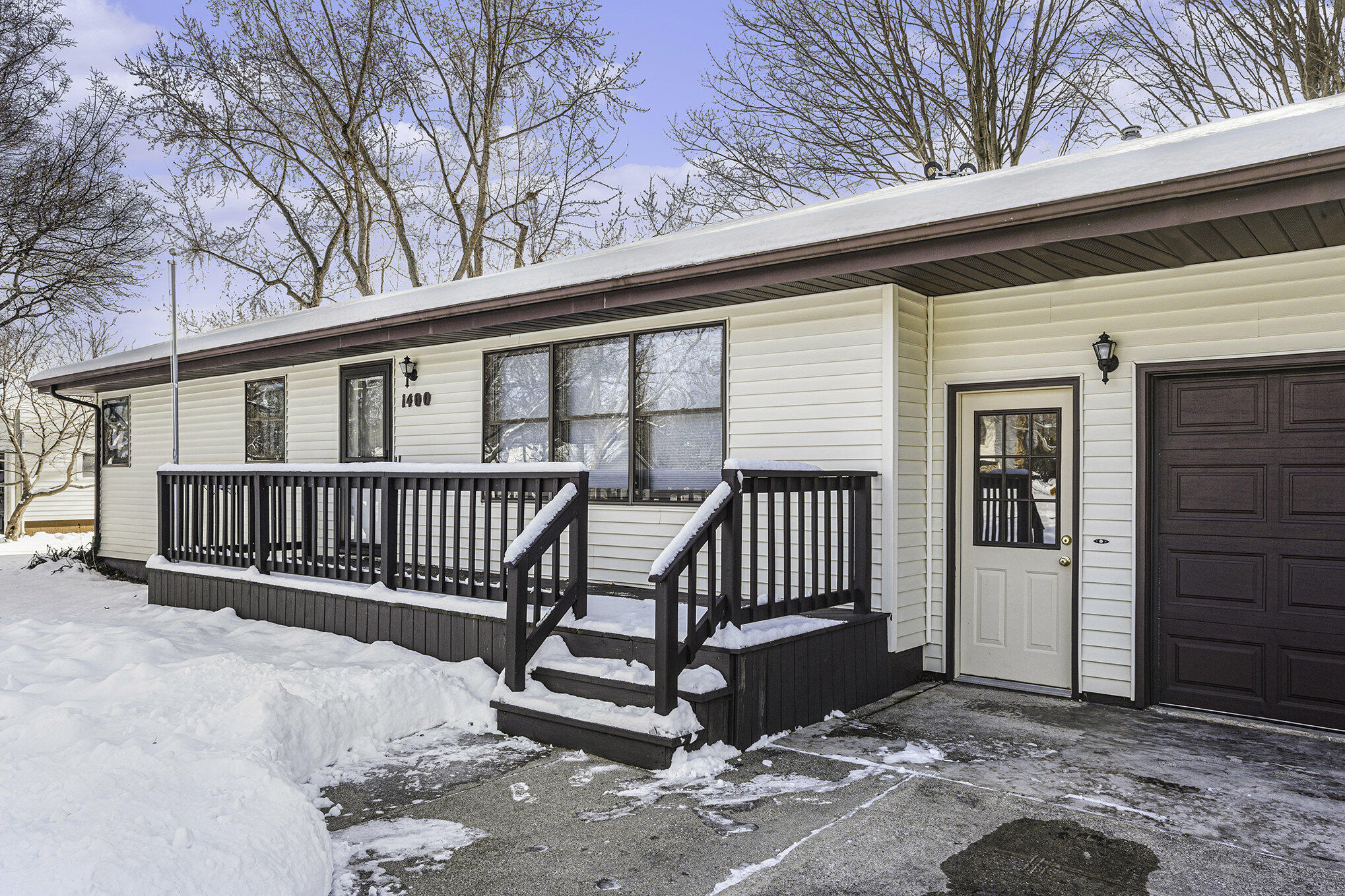 1400 Trebor Road St. Joseph, MI 49085 - Photo 3 of 28 Front View