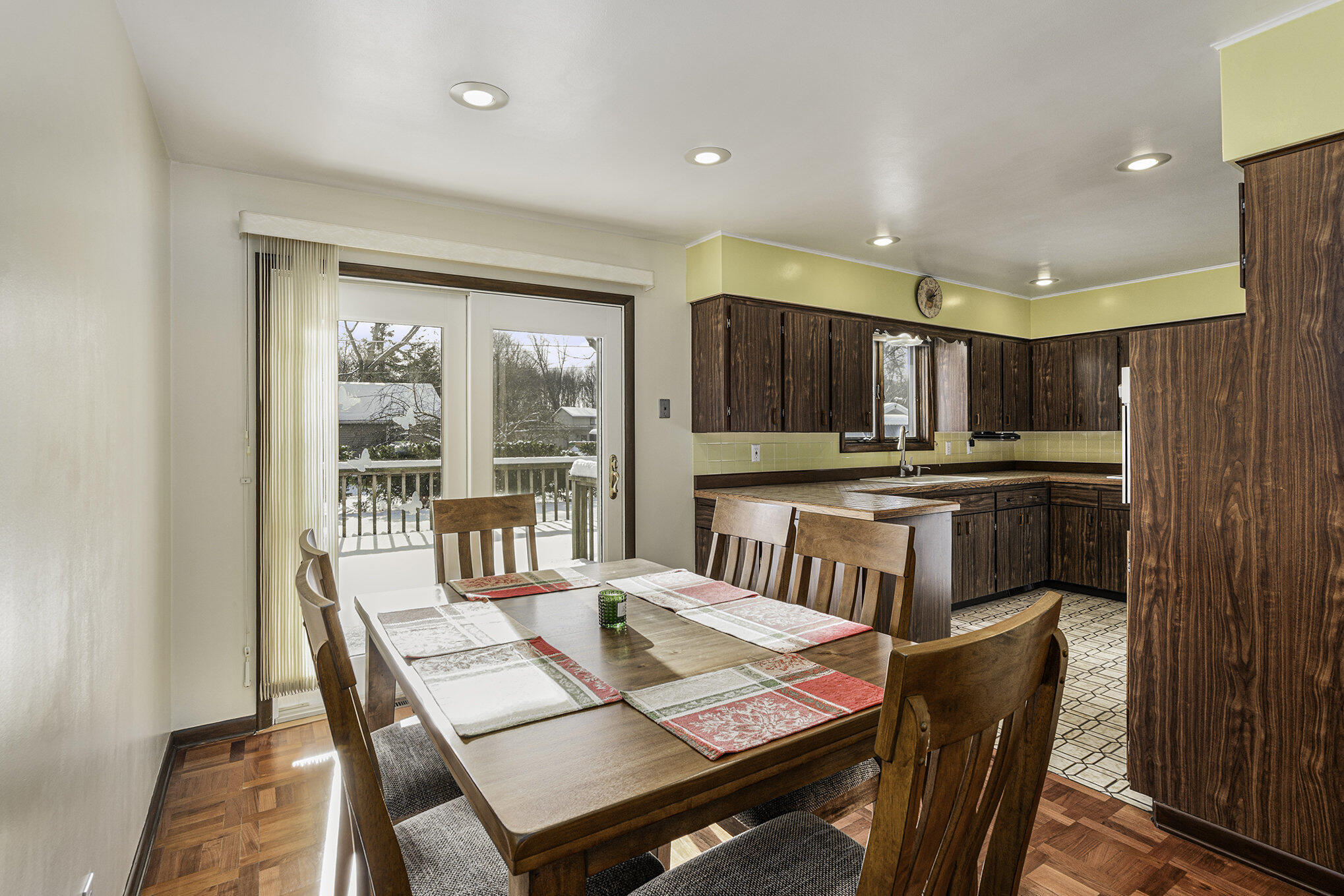 1400 Trebor Road St. Joseph, MI 49085 - Photo 7 of 28 Dining Room