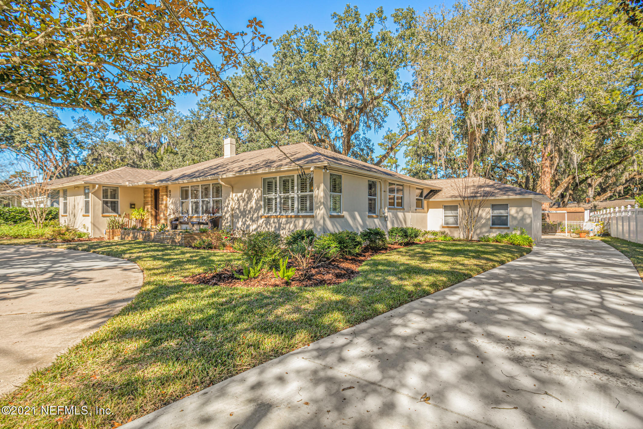 977 Waterman Road North Jacksonville, FL 32207 - Photo 2 of 44 977 Waterman Rd N (5).jpg-FULL