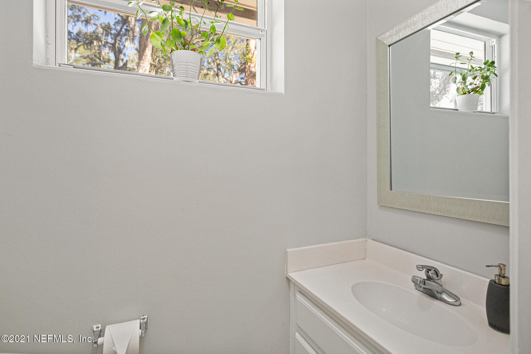 977 Waterman Road North Jacksonville, FL 32207 - Photo 29 of 44 977 Waterman Rd N (31).jpg-FULL