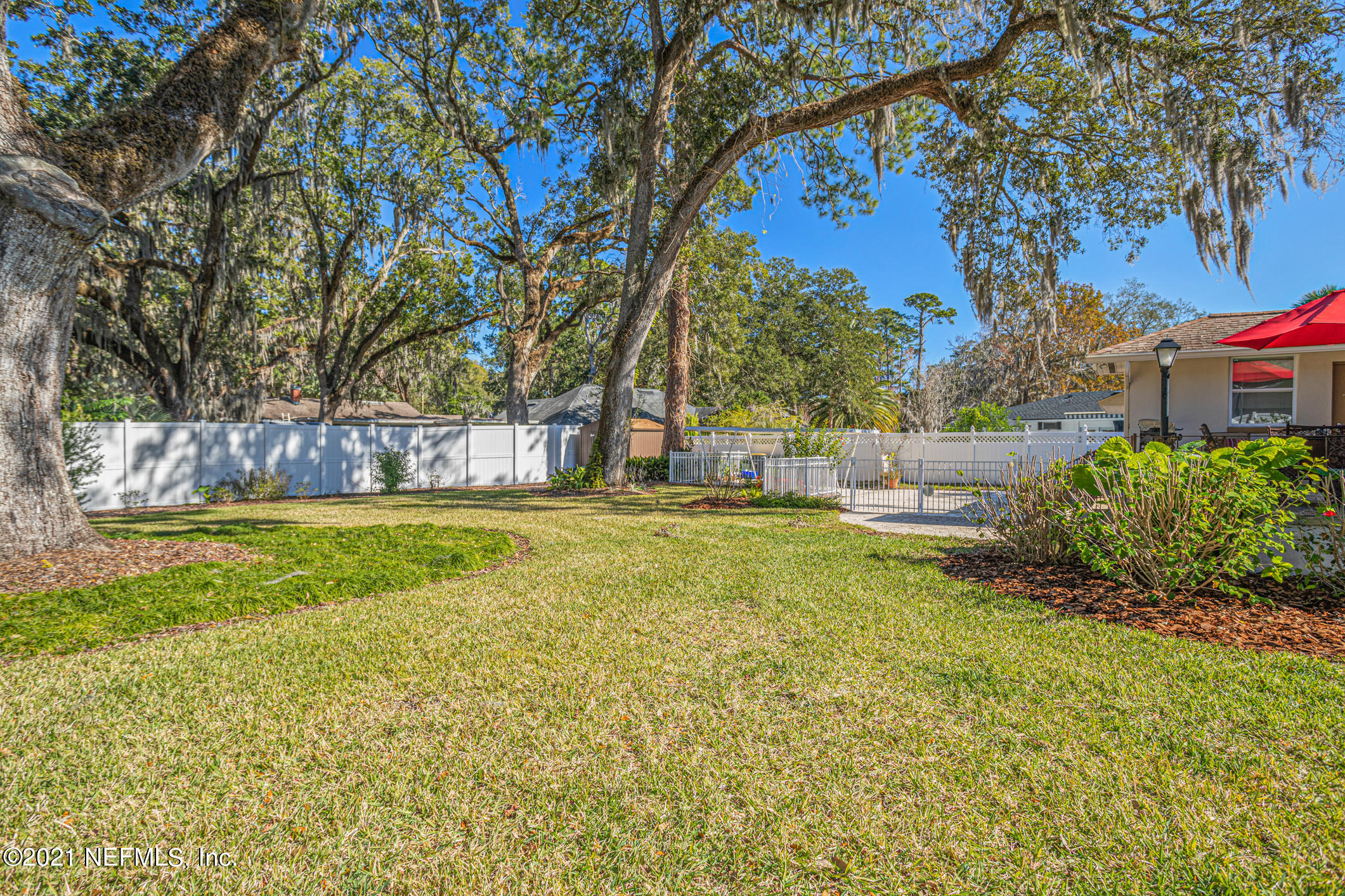 977 Waterman Road North Jacksonville, FL 32207 - Photo 35 of 44 977 Waterman Rd N (40).jpg-FULL