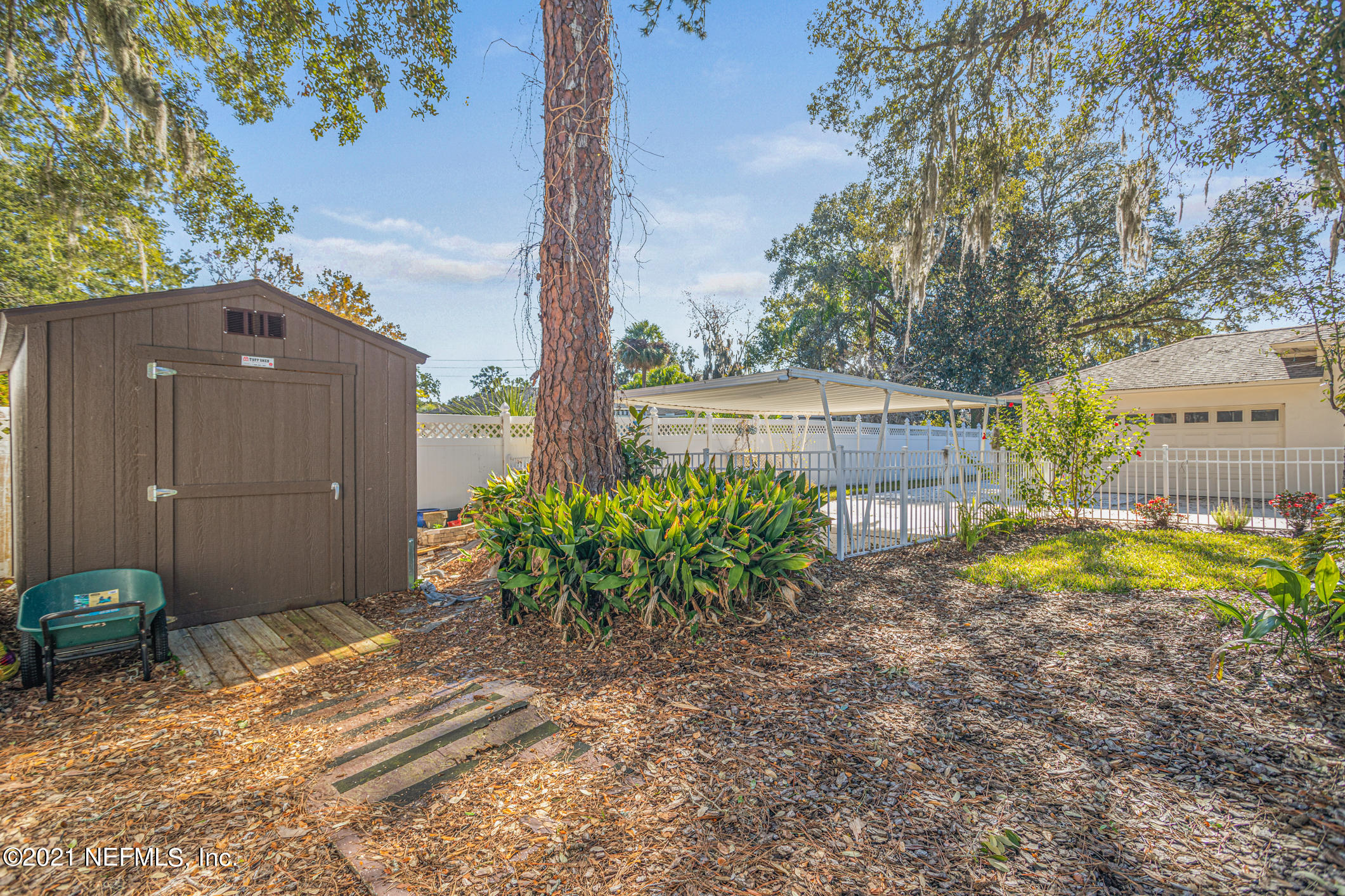 977 Waterman Road North Jacksonville, FL 32207 - Photo 38 of 44 977 Waterman Rd N (43).jpg-FULL
