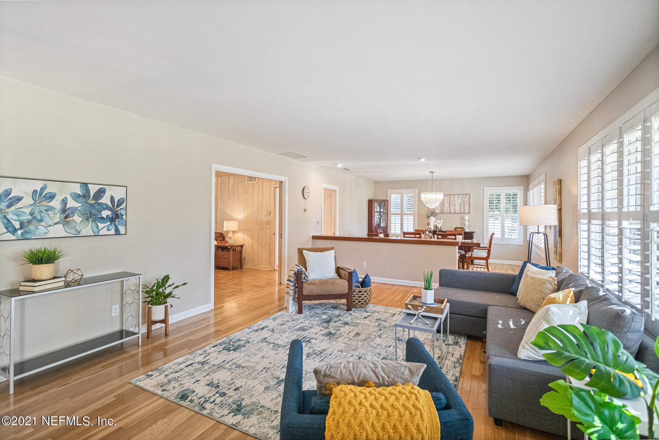 977 Waterman Road North Jacksonville, FL 32207 - Photo 6 of 44 977 Waterman Rd N (35).jpg-FULL