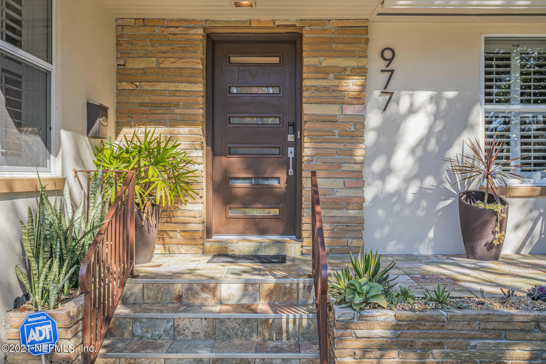 977 Waterman Road North Jacksonville, FL 32207 - Photo 8 of 44 977 Waterman Rd N (8).jpg-FULL