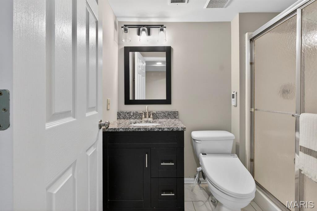 523 Rosewell Court Ballwin, MO 63021 - Photo 23 of 48