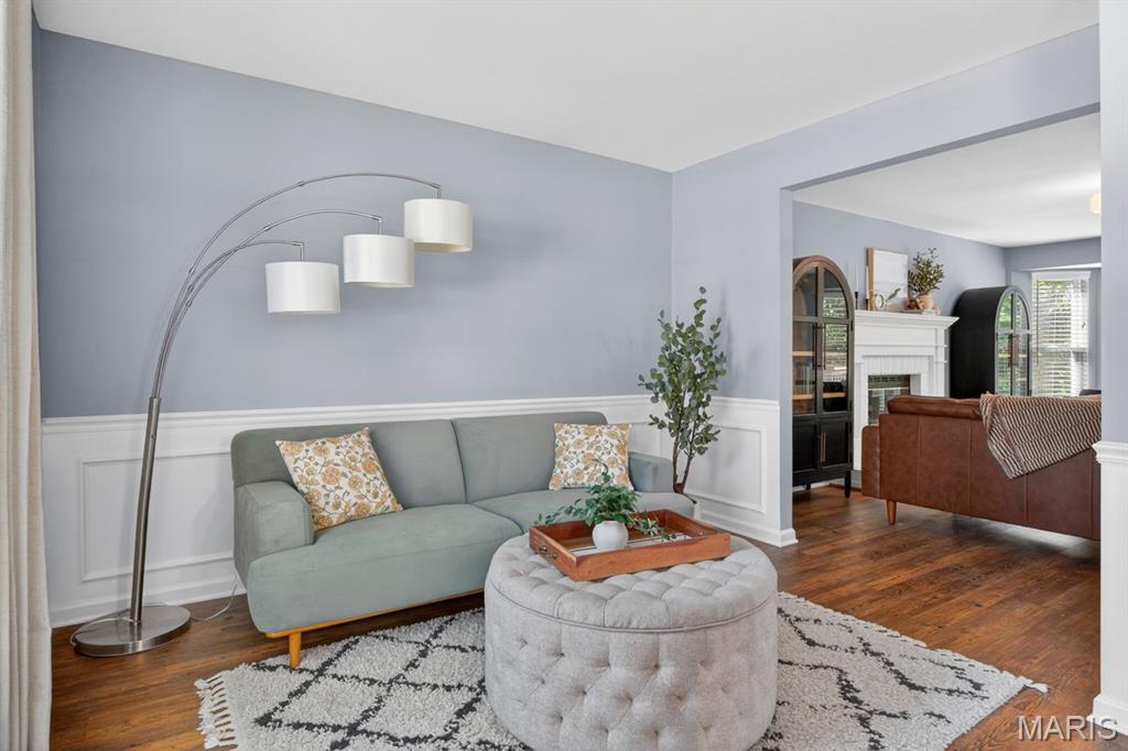523 Rosewell Court Ballwin, MO 63021 - Photo 4 of 48