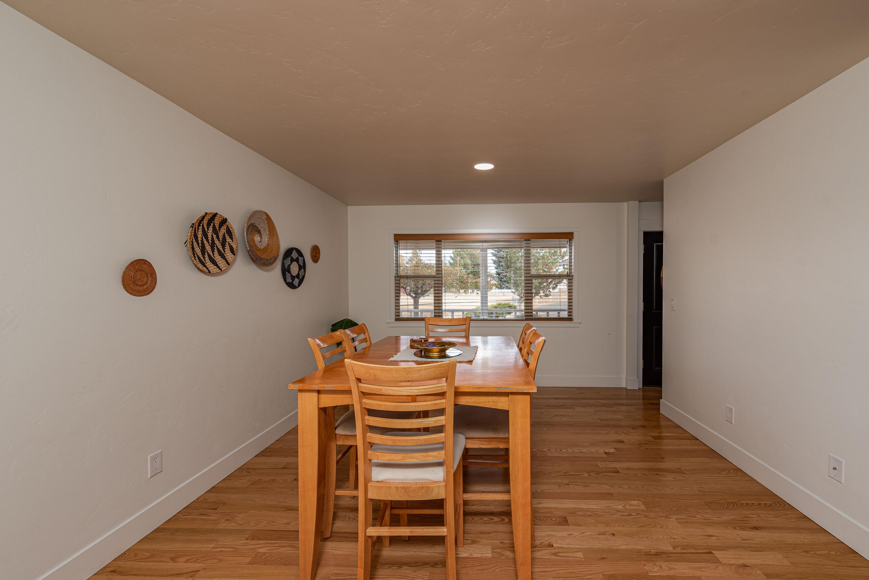 544 Apollo Road Prineville, OR 97754 - Photo 31 of 51 dining room 3