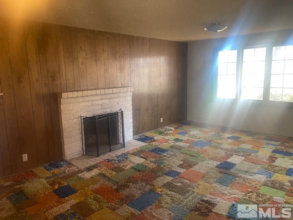 10765 Osage Road Reno, NV 89508 - Photo 13 of 22 a view of a livingroom with a fireplace