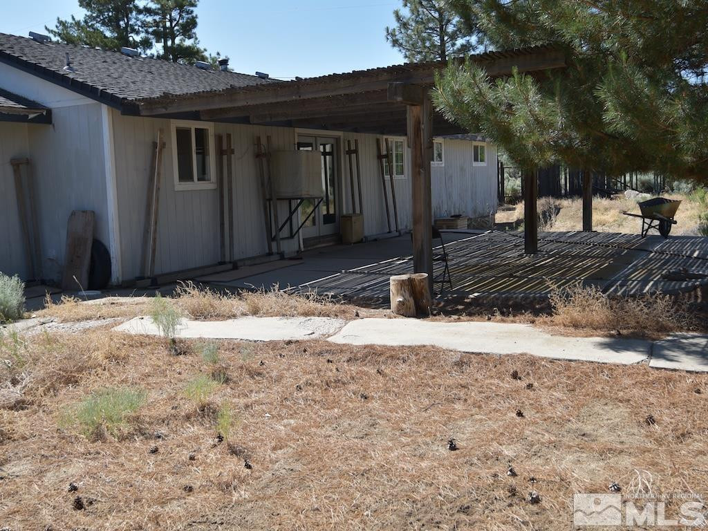 10765 Osage Road Reno, NV 89508 - Photo 4 of 22 a view of a backyard of the house