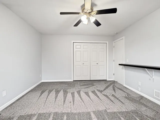 $2,345 | 9700 Thomas Avenue North, Brooklyn Park, MN 55444