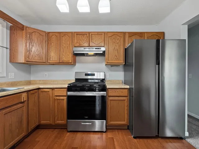 $2,345 | 9700 Thomas Avenue North, Brooklyn Park, MN 55444