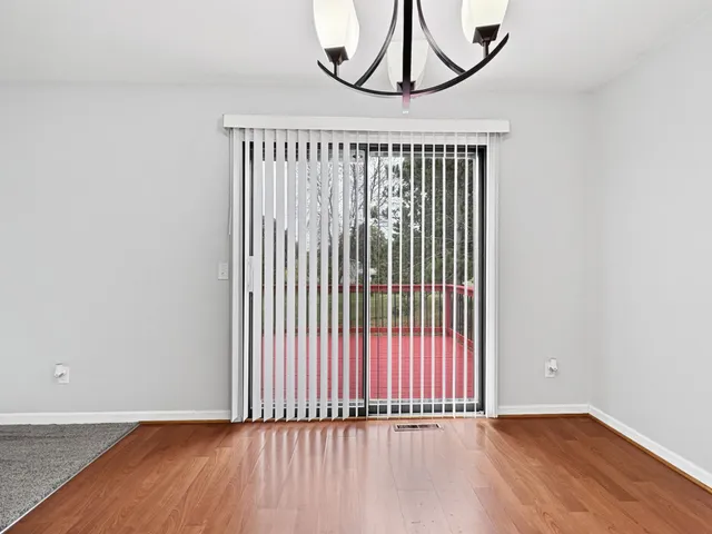 $2,345 | 9700 Thomas Avenue North, Brooklyn Park, MN 55444