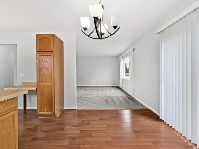 $2,345 | 9700 Thomas Avenue North, Brooklyn Park, MN 55444