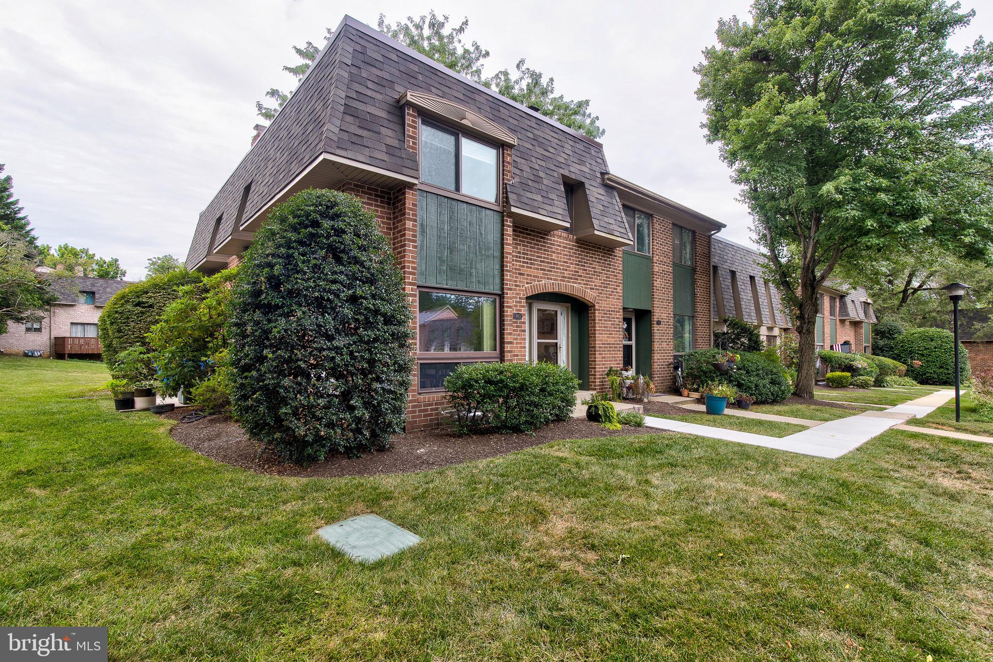 983 Putnam Boulevard, Unit 83 Wallingford, PA 19086 - Photo 2 of 27 The Front House