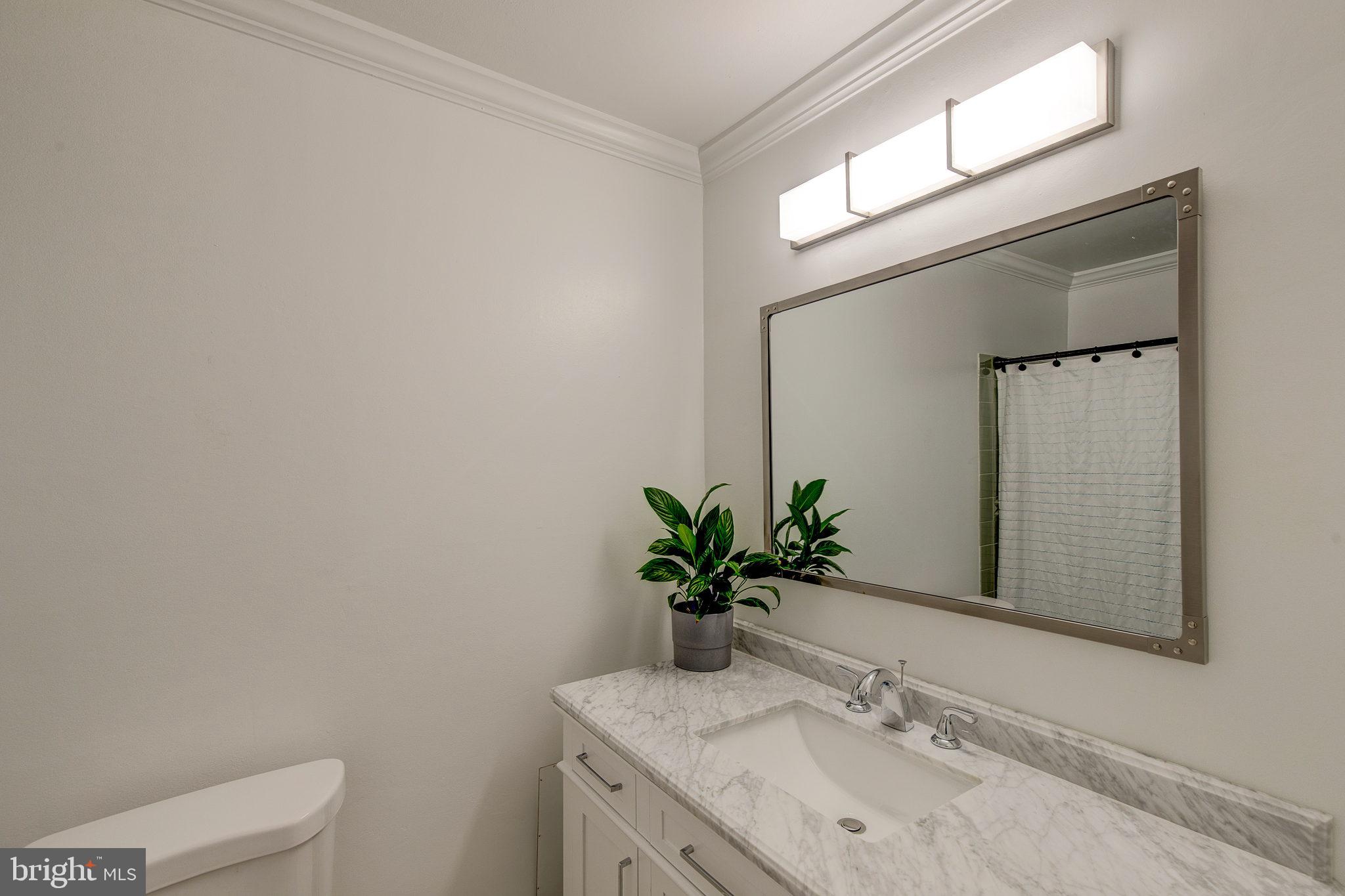983 Putnam Boulevard, Unit 83 Wallingford, PA 19086 - Photo 23 of 27 Bathroom