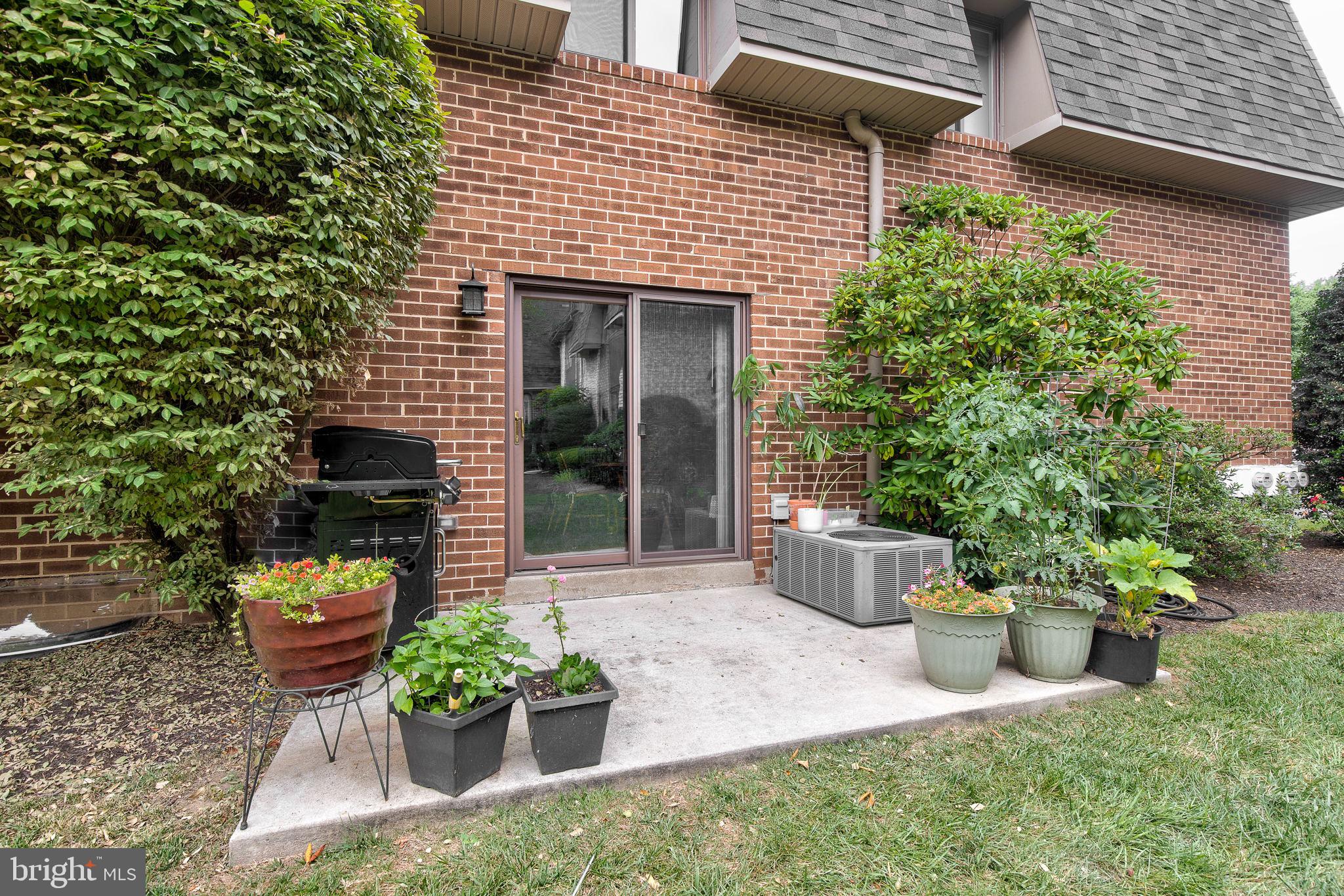 983 Putnam Boulevard, Unit 83 Wallingford, PA 19086 - Photo 26 of 27 Patio