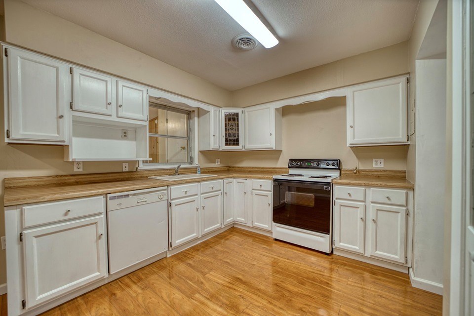19015 Pine Acres Road Gulf Shores, AL 36542 - Photo 18 of 30