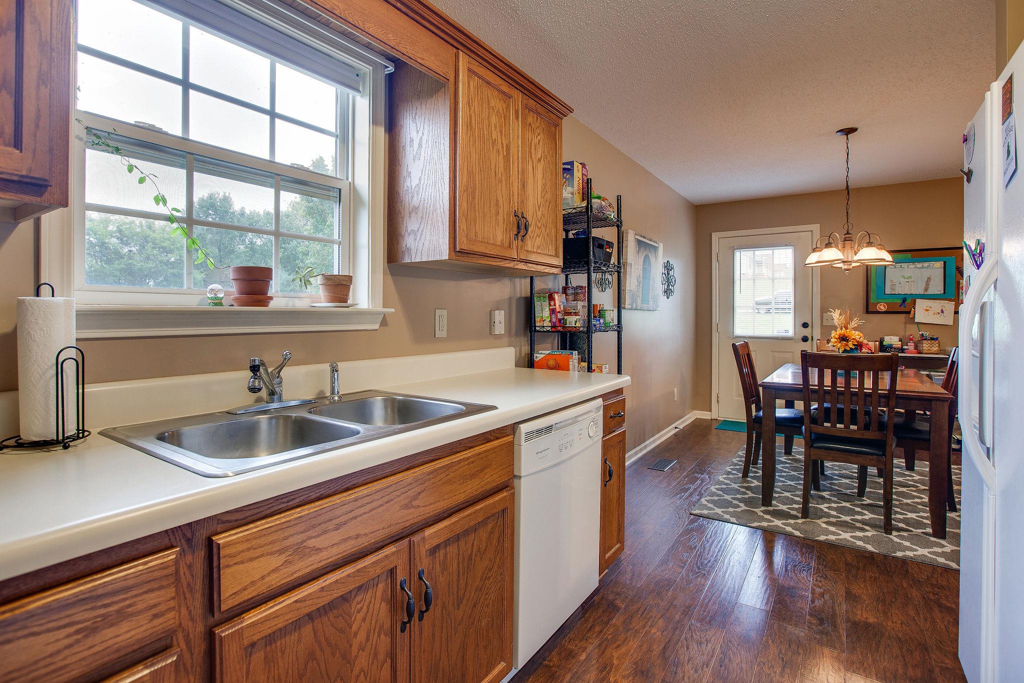 2005 Forest Ridge Trail Columbia, TN 38401 - Photo 13 of 26 Double Stainless Steel Sink with large window above to enjoy the views