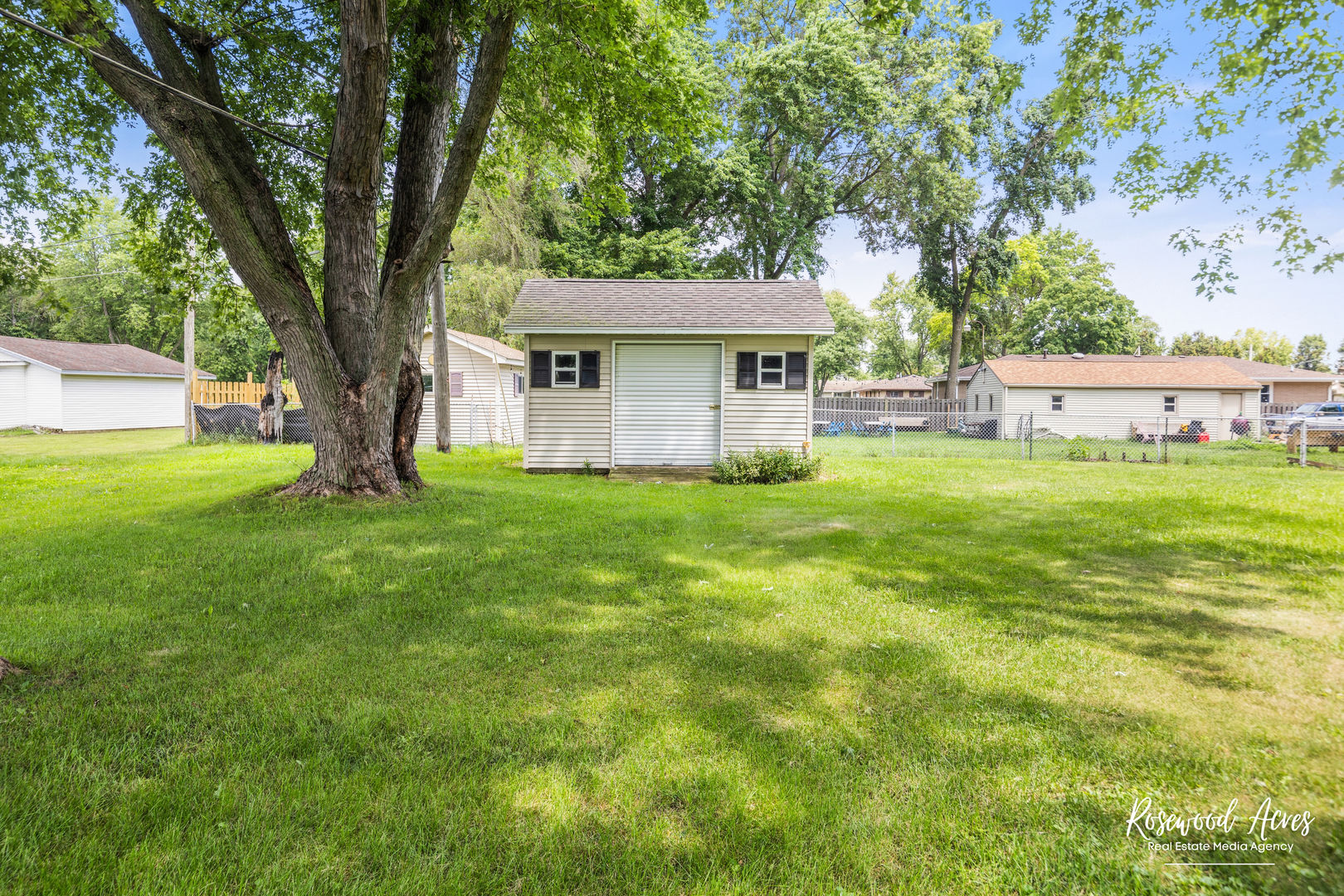 3090 River Road Kankakee, IL 60901 - Photo 19 of 22 a house view with a sitting space and garden