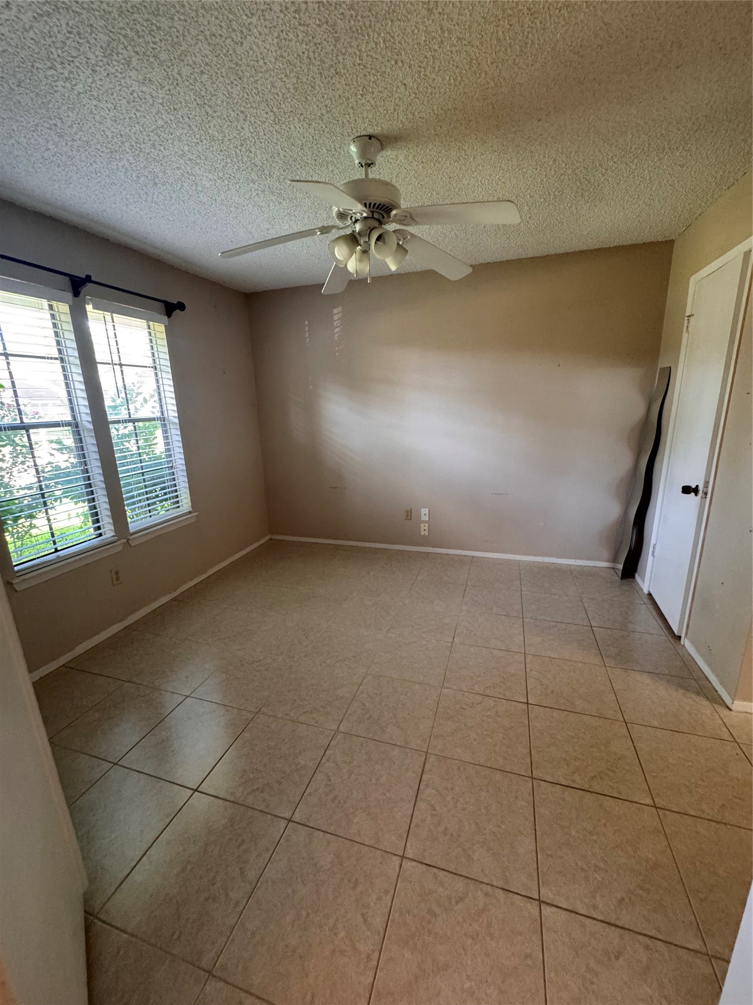 3423 Pecan Point Drive Sugar Land, TX 77478 - Photo 6 of 10