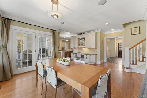 $4,995,000 | 5 Rocky Hollow Drive, Larchmont, NY 10538