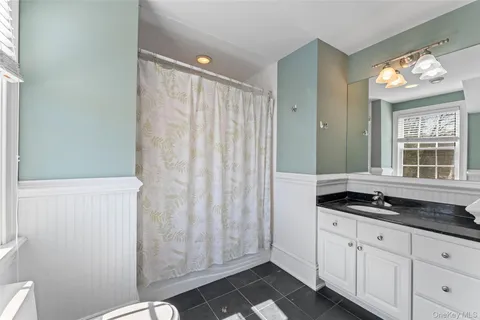 $4,995,000 | 5 Rocky Hollow Drive, Larchmont, NY 10538