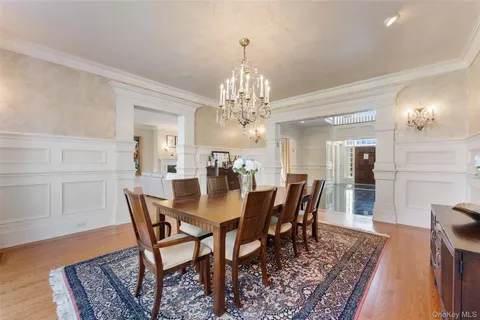 $4,995,000 | 5 Rocky Hollow Drive, Larchmont, NY 10538