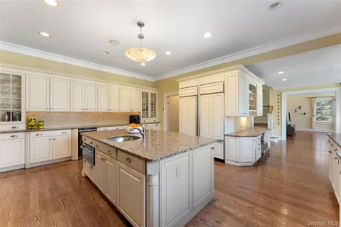 $4,995,000 | 5 Rocky Hollow Drive, Larchmont, NY 10538