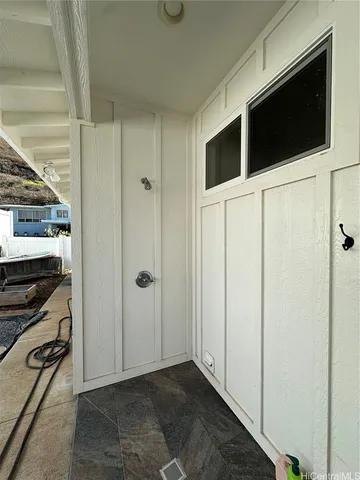 a view of a livingroom with an empty space