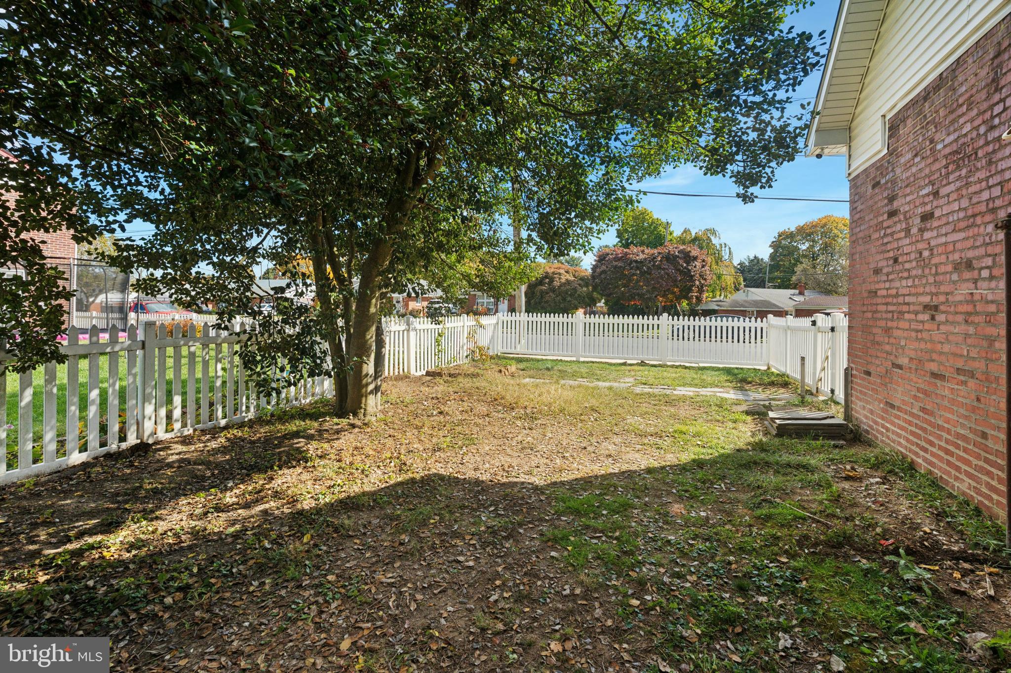 614 Wises Mill Road Philadelphia, PA 19128 - Photo 41 of 42 a view of a large yard with large trees