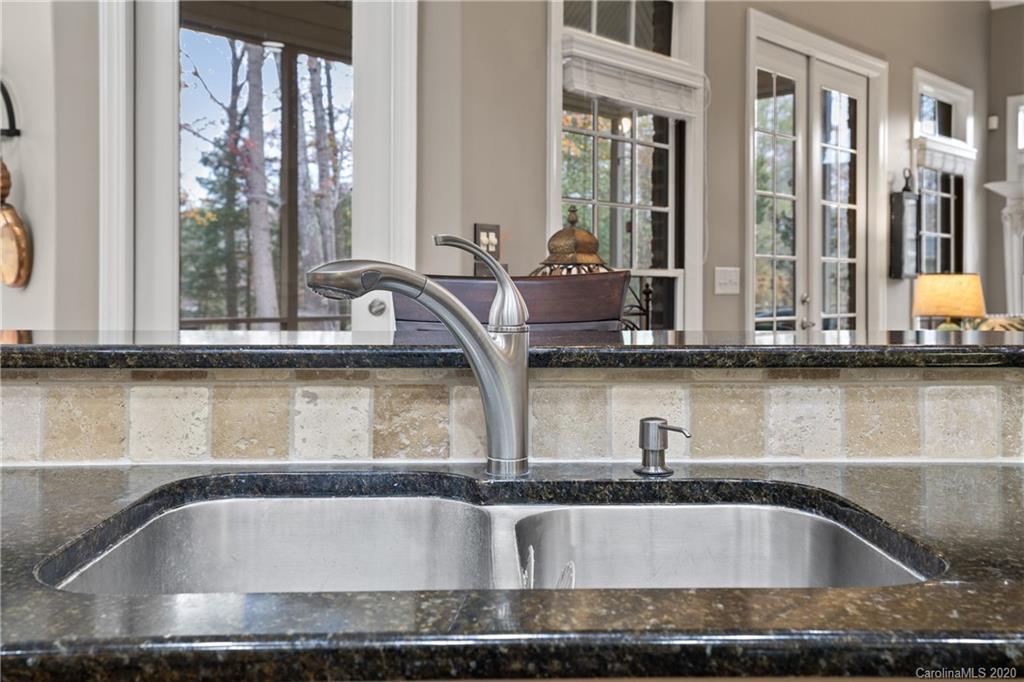 721 Cooks Cove Ridge Lake Wylie, SC 29710 - Photo 14 of 45 Gallery Image 14
