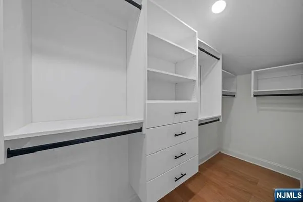 $7,600 | 147 Central Avenue, Unit 19, Old Tappan, NJ 07675