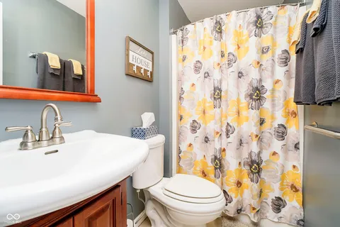 $725,000 | 1940 Stringtown Pike, Cicero, IN 46034