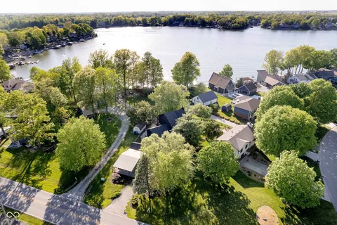 $725,000 | 1940 Stringtown Pike, Cicero, IN 46034