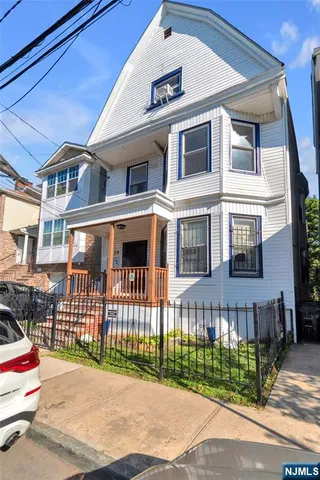 $2,100 | 19 North 7th Street, Unit 2, Newark, NJ 07107