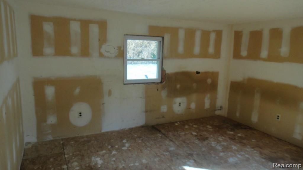 11372 Bath Road Byron, MI 48418 - Photo 10 of 22 DSC05835.jpg