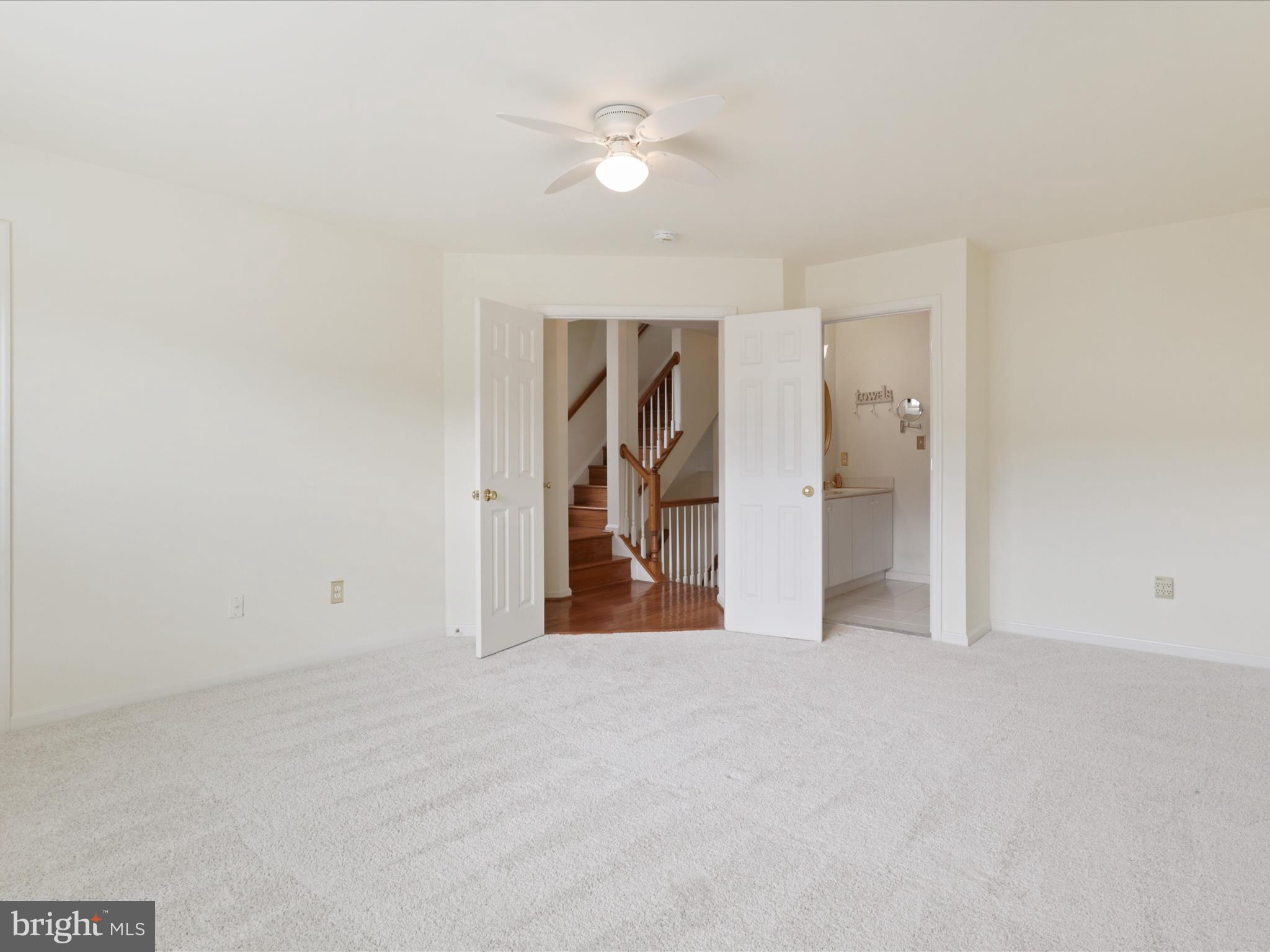 26143 Nimbleton Square Chantilly, VA 20152 - Photo 20 of 41
