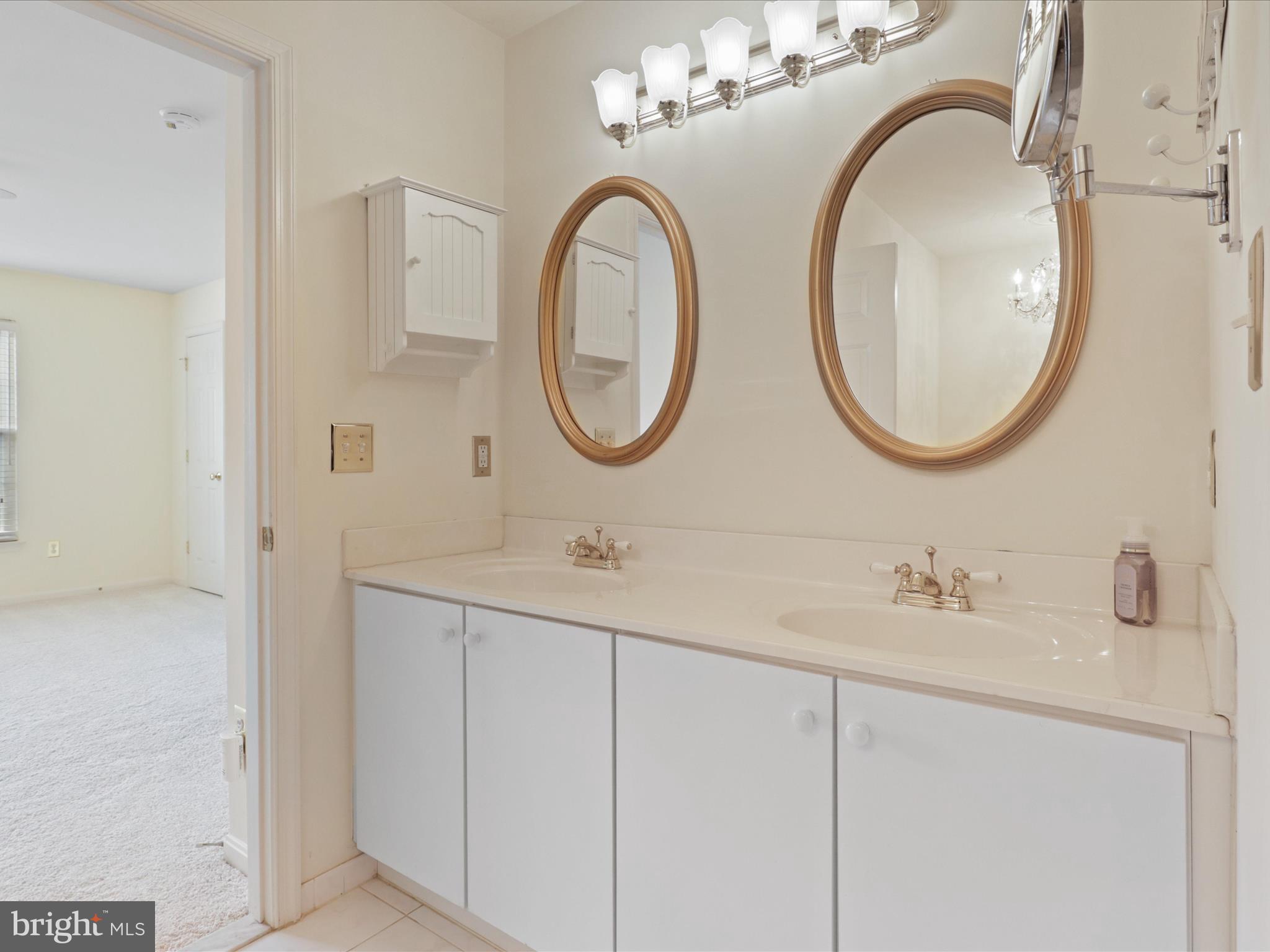 26143 Nimbleton Square Chantilly, VA 20152 - Photo 21 of 41