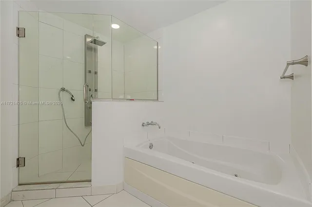 $595,000 | 55 Southeast 6th Street, Unit 1507, Miami, FL 33131