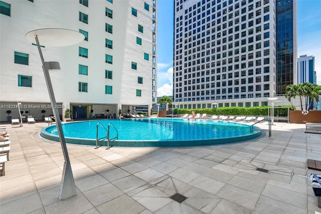 $595,000 | 55 Southeast 6th Street, Unit 1507, Miami, FL 33131