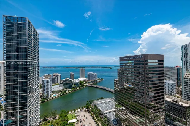 $595,000 | 55 Southeast 6th Street, Unit 1507, Miami, FL 33131
