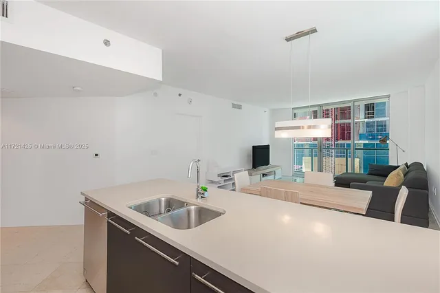 $595,000 | 55 Southeast 6th Street, Unit 1507, Miami, FL 33131