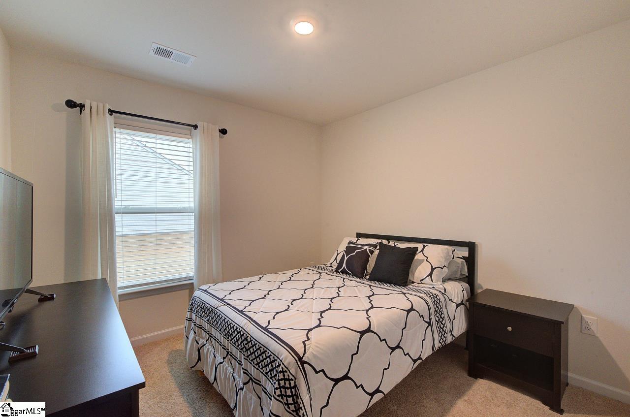 218 Maple Leaf Lane Easley, SC 29640 - Photo 16 of 26